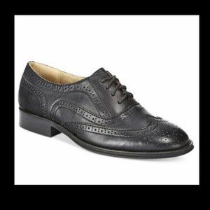 Wanted Women's Babe Lace-Up Oxford Shoe Black